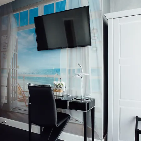 Otel Amiraute 3*