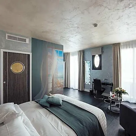 Otel Amiraute