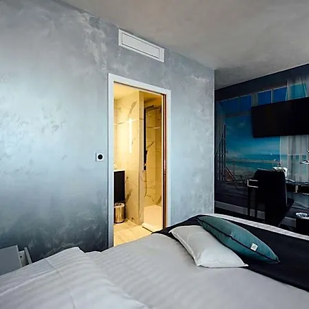 Amiraute Otel
