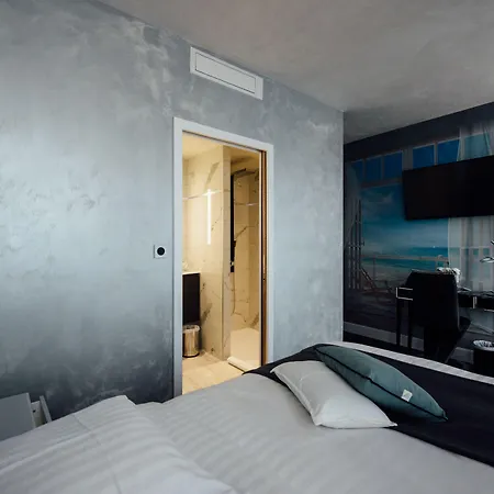 Amiraute Otel